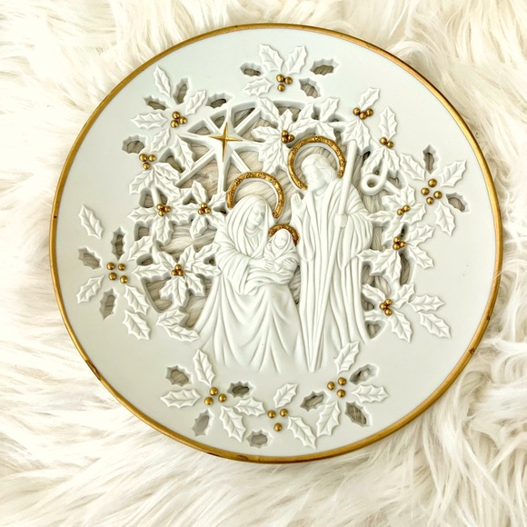 Lenox Other - Lenox Collections “The Holy Family” collectors place. Paperwork included.